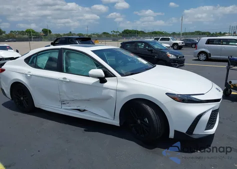 2025 Toyota Camry Se из США, поврежденный, VIN 4T1DAACK3SU517916